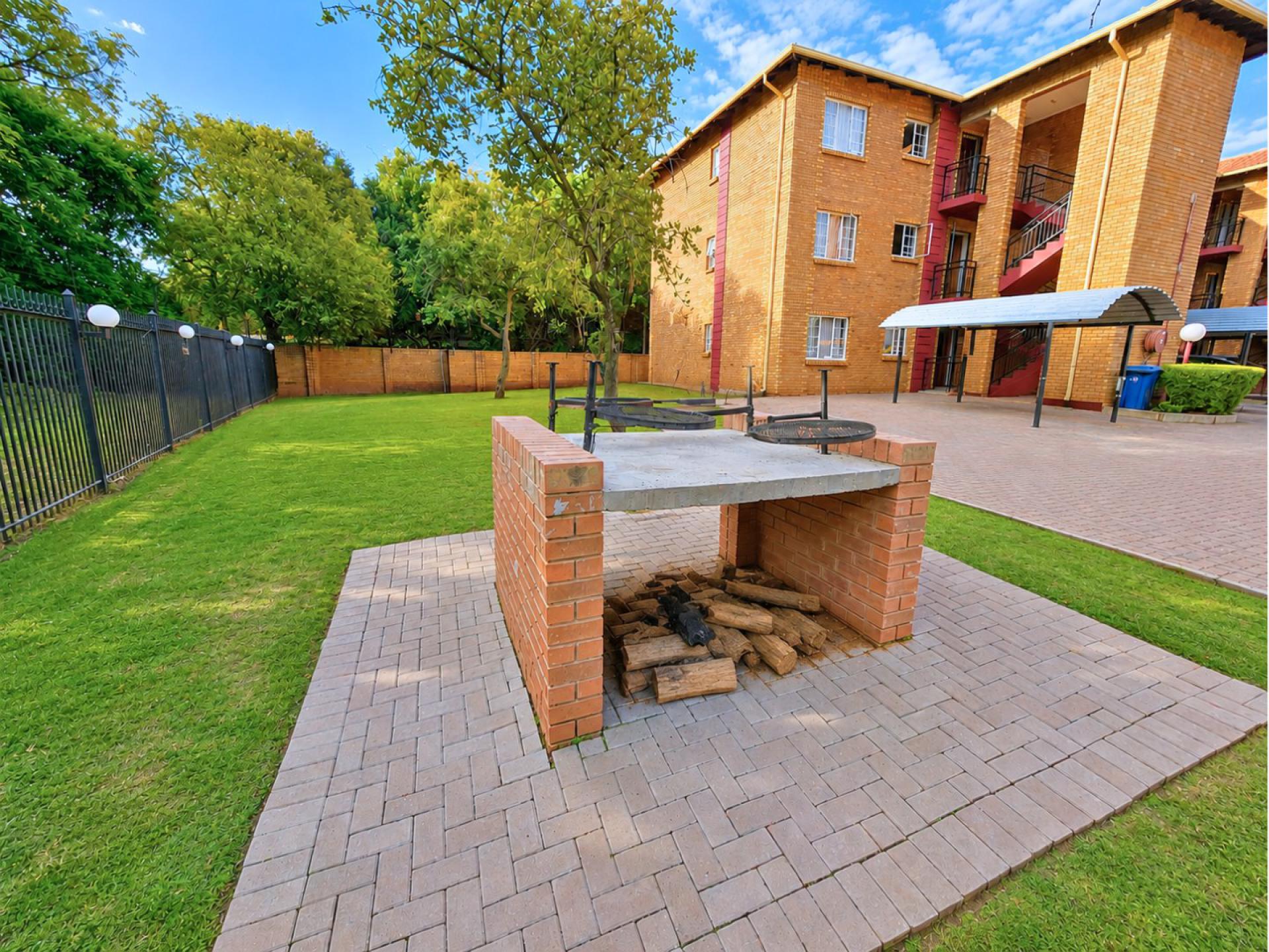  of property in Annlin West