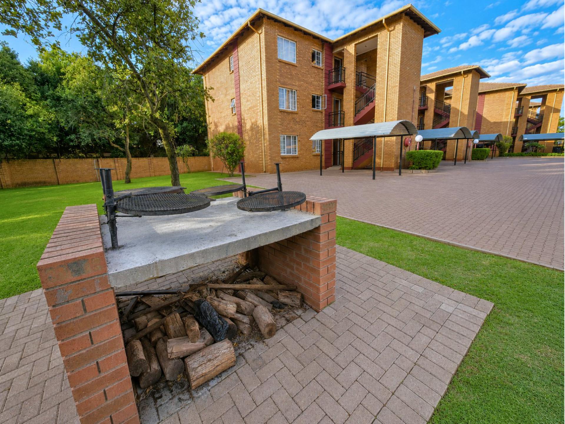 of property in Annlin West