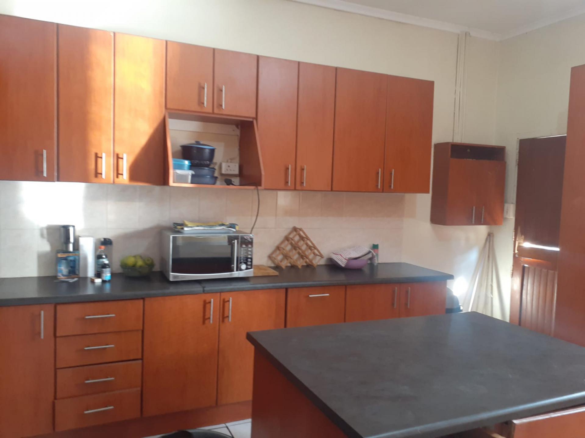  of property in Sydenham - PE