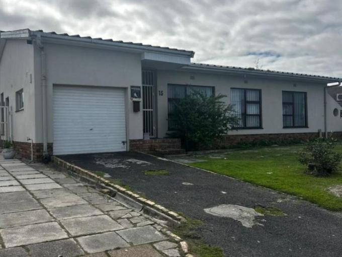 3 Bedroom House for Sale For Sale in Morgenster - MR714960