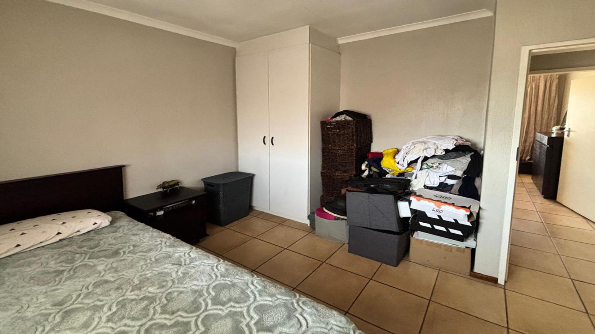 Bed Room 1 - 12 square meters of property in Kempton Park