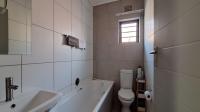 Bathroom 1 - 5 square meters of property in Albertsdal