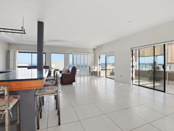 3 Bedroom House for Sale For Sale in Bloubergstrand - MR715058