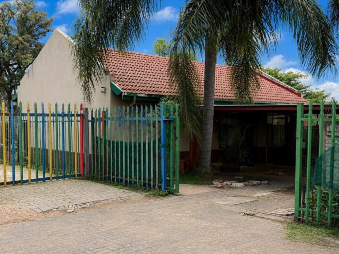 2 Bedroom House for Sale For Sale in Rustenburg - MR715066