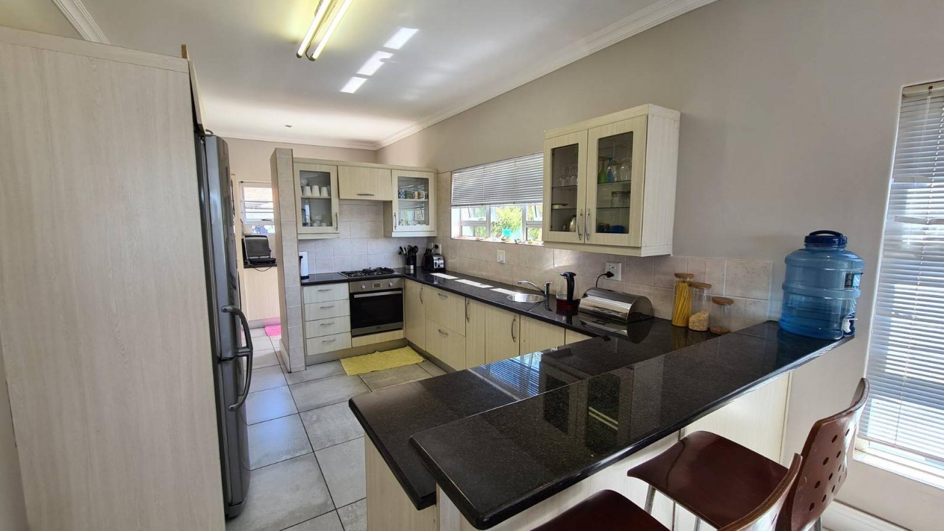 Kitchen of property in Nahoon