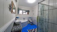 Bathroom 1 - 10 square meters of property in Sinoville