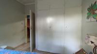Bed Room 2 - 14 square meters of property in Sinoville