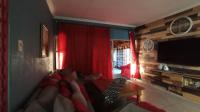 Lounges - 25 square meters of property in Sinoville