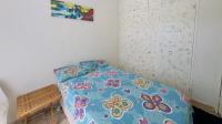 Bed Room 2 - 14 square meters of property in Sinoville