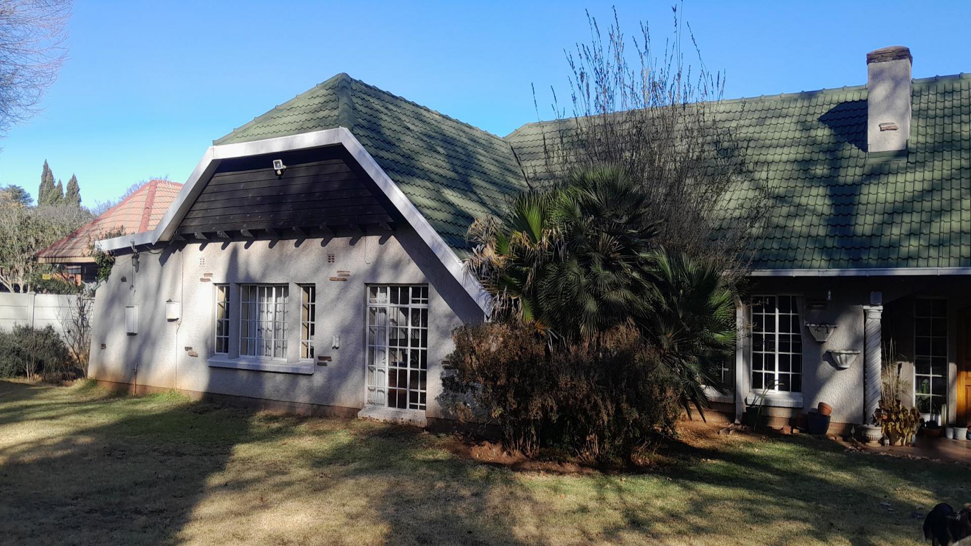 Front View of property in Three Rivers