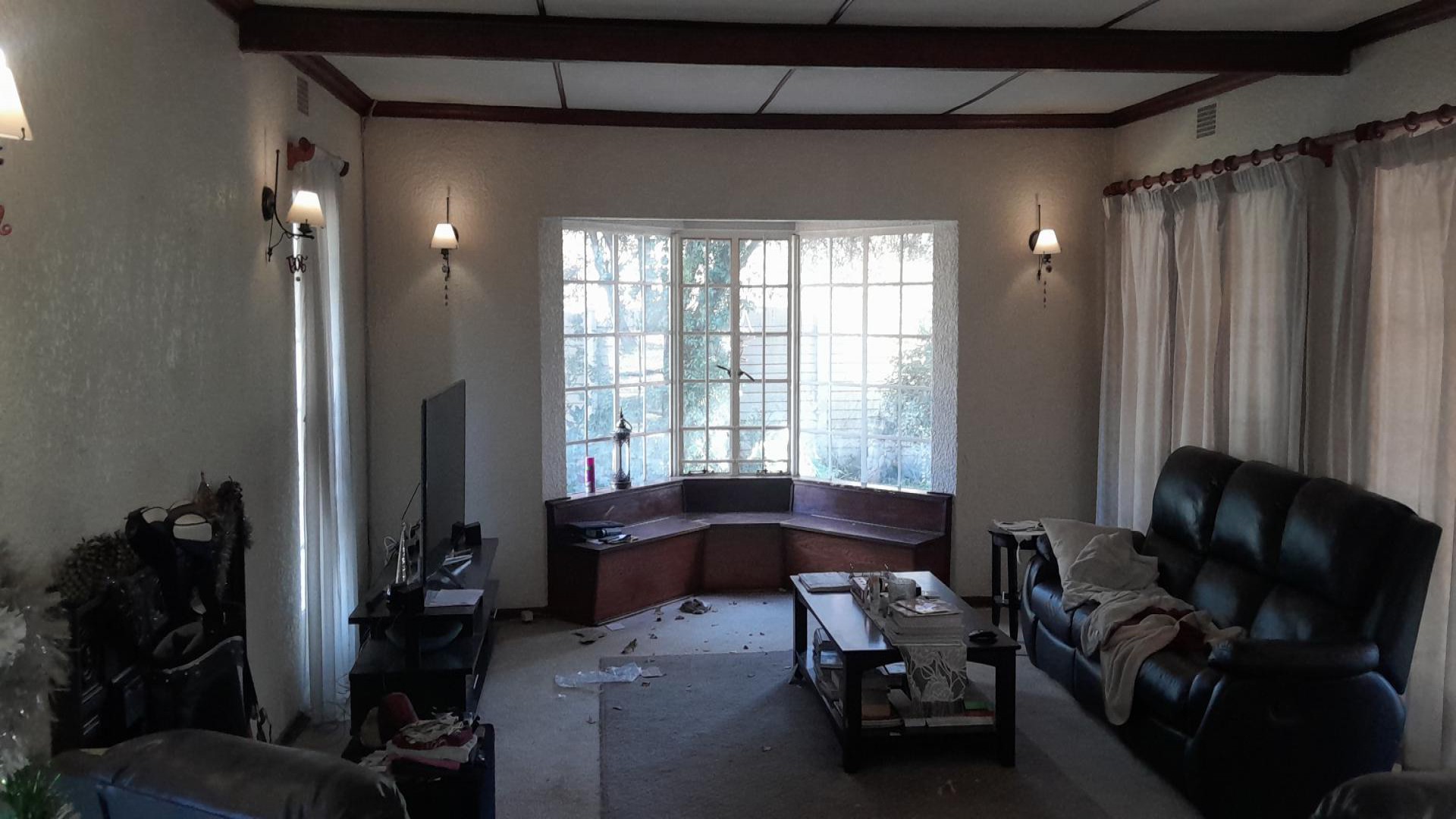 Lounges of property in Three Rivers