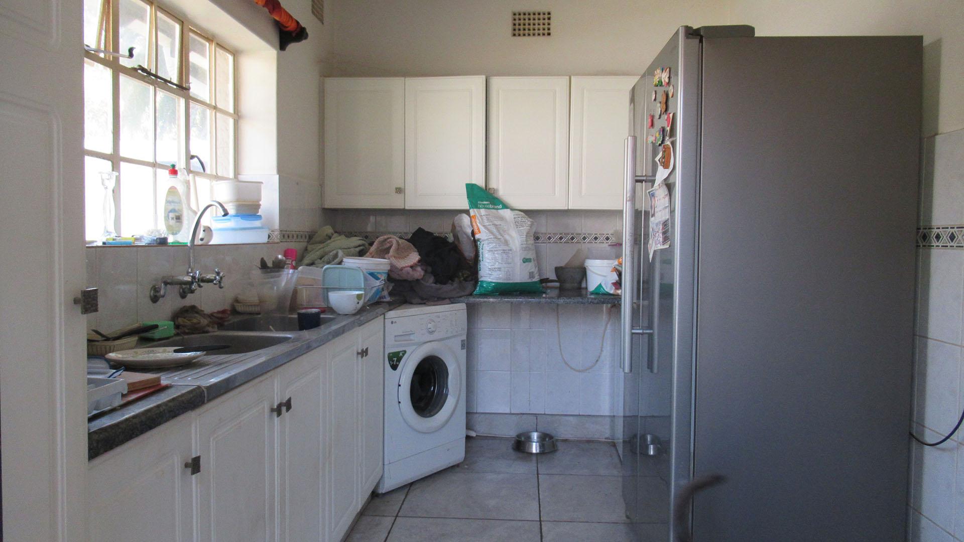 Kitchen - 44 square meters of property in Three Rivers