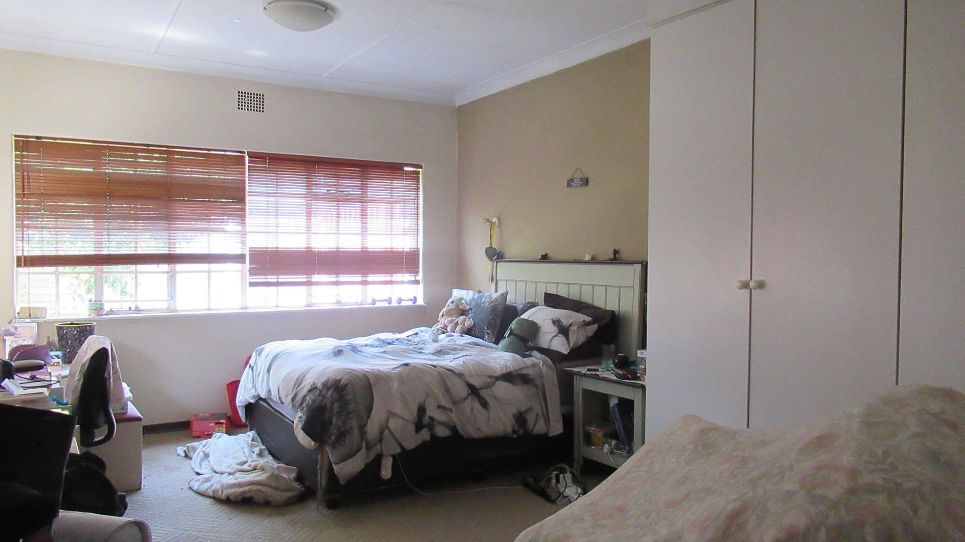 Bed Room 1 - 29 square meters of property in Three Rivers
