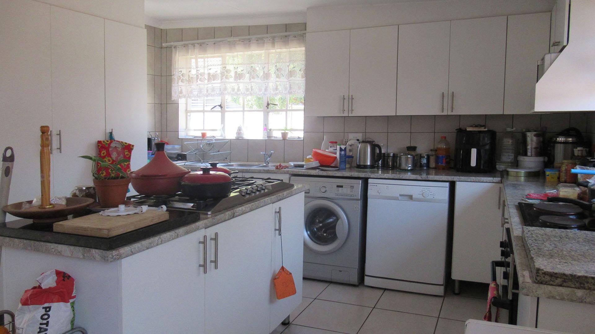 Kitchen - 44 square meters of property in Three Rivers