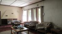 Lounges - 110 square meters of property in Three Rivers