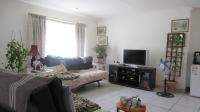 Lounges - 110 square meters of property in Three Rivers