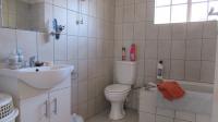 Bathroom 3+ - 8 square meters of property in Three Rivers