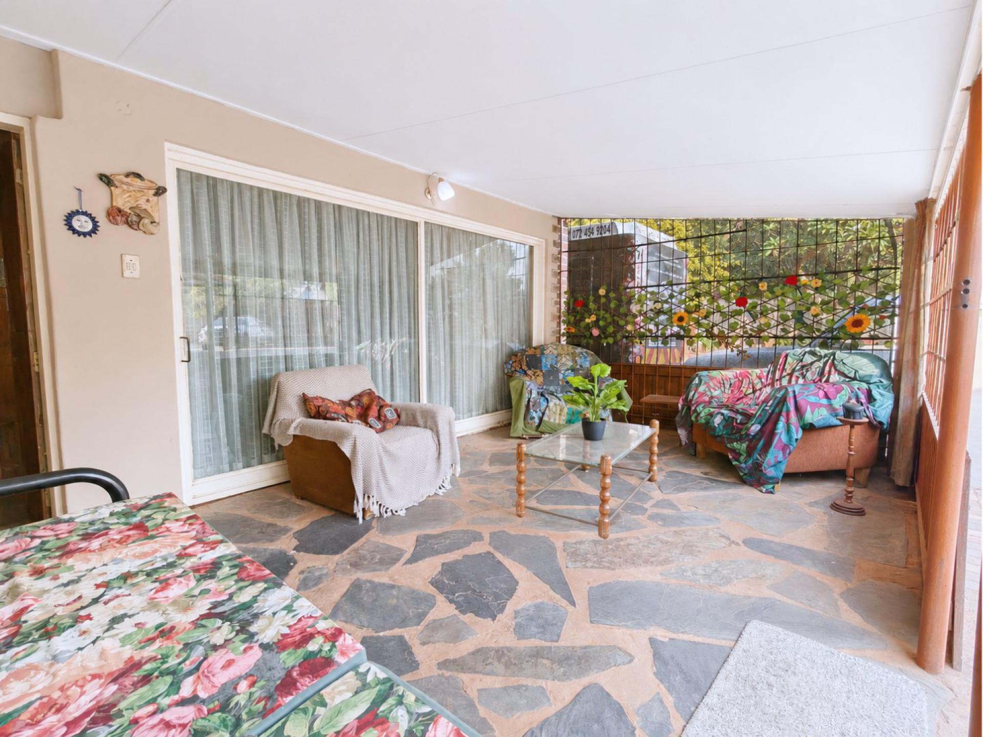  of property in Sinoville