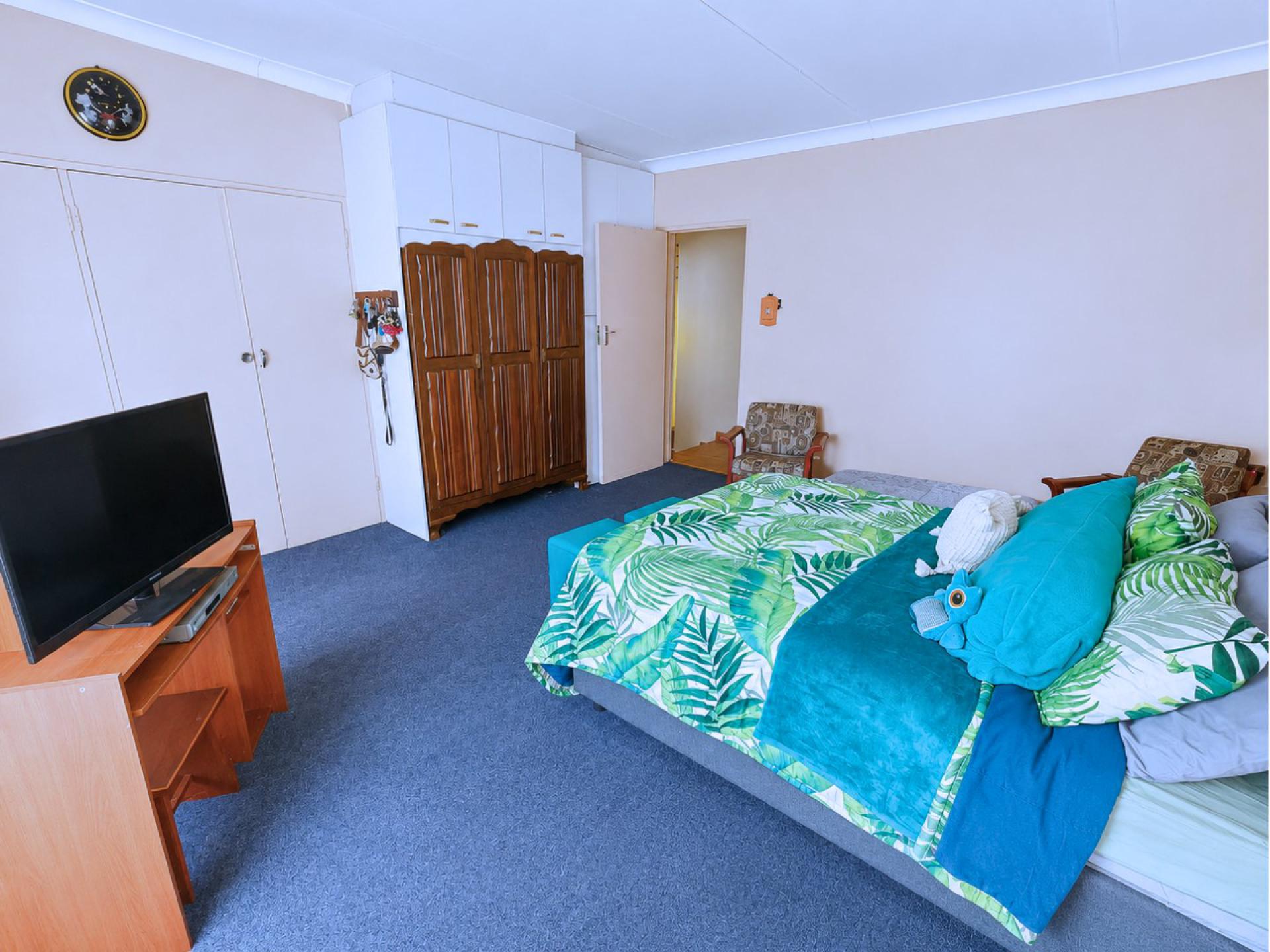  of property in Sinoville