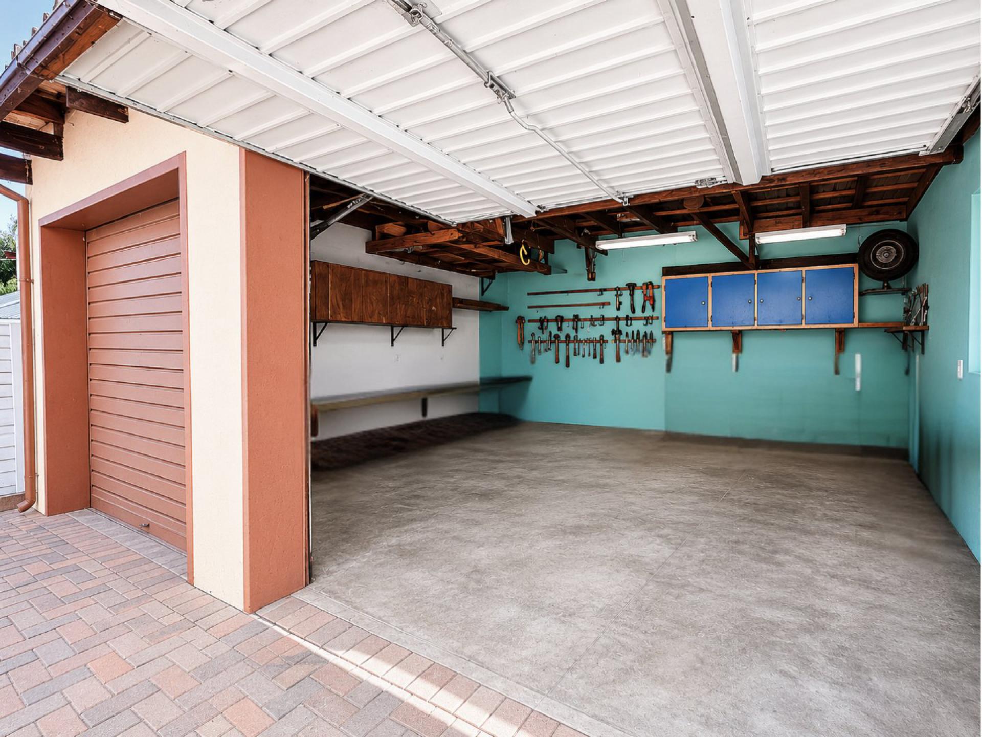  of property in Sinoville