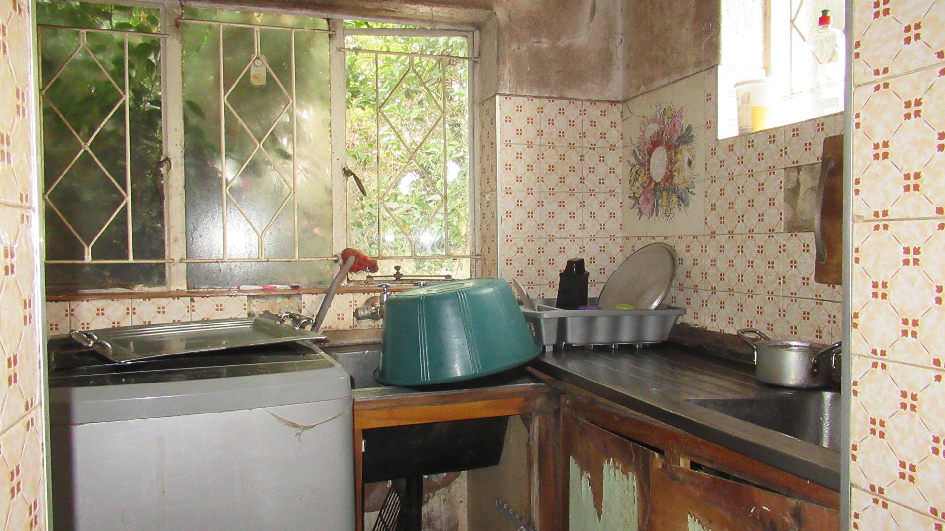 Kitchen - 21 square meters of property in Kensington - JHB