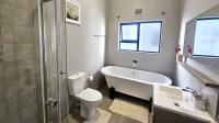 Bathroom 1 of property in Noordhang