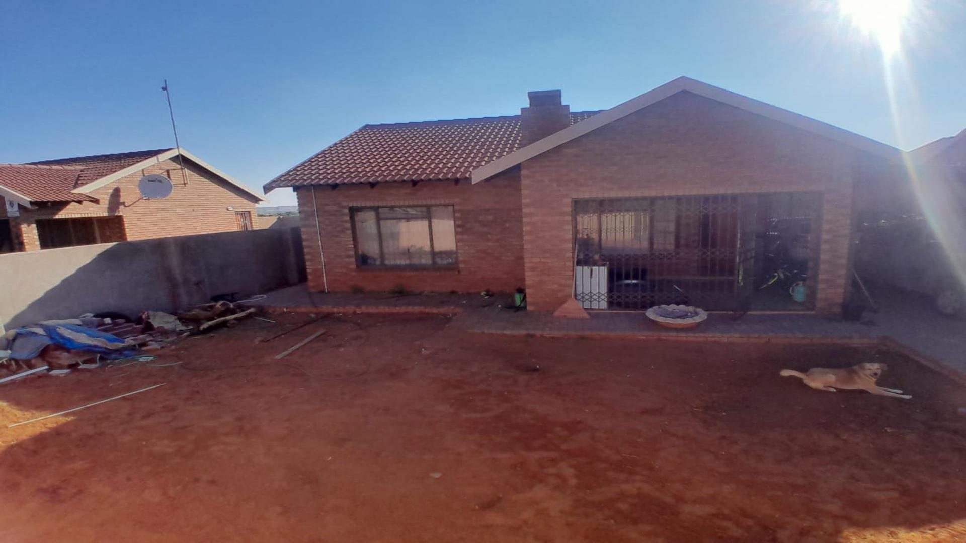 Front View of property in Kathu