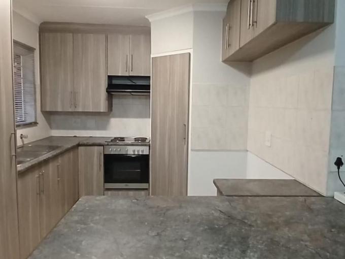 3 Bedroom Sectional Title for Sale For Sale in Erasmuskloof - MR715117