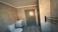 Bathroom 1 - 7 square meters of property in Witpoortjie