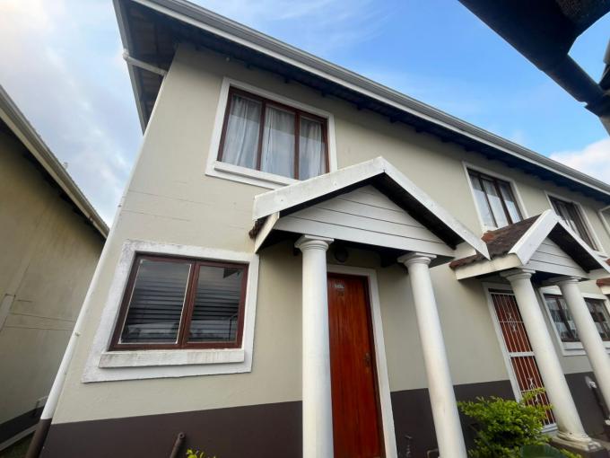 2 Bedroom Duplex for Sale For Sale in Pinetown  - MR715133