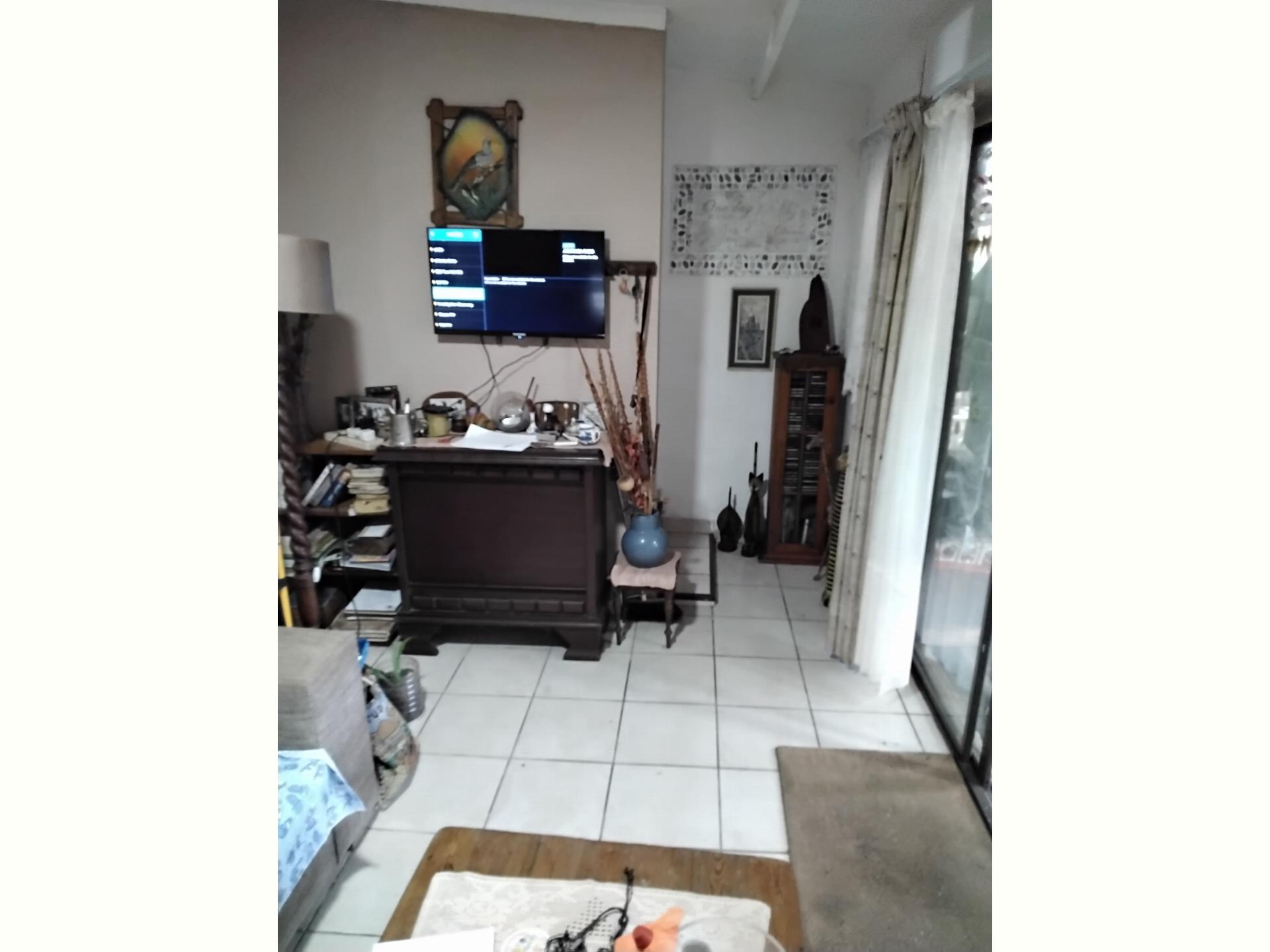  of property in Hibberdene