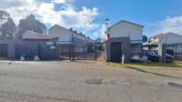 Front View of property in Pollak Park