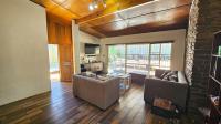 Lounges of property in Uitsig