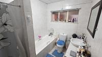 Bathroom 1 of property in Uitsig