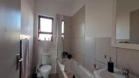 Bathroom 1 - 5 square meters of property in Rynfield AH