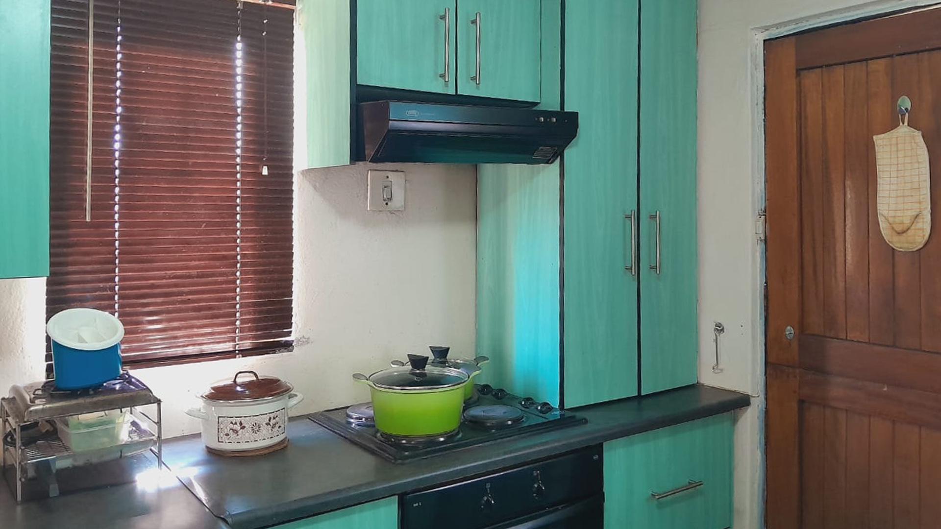 Kitchen of property in Haven Hills
