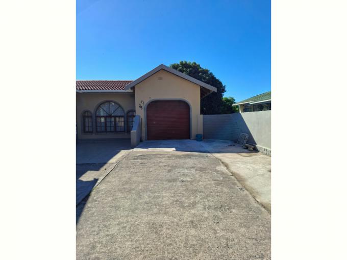 3 Bedroom House for Sale For Sale in Stanger - MR715182