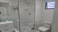 Bathroom 1 of property in Beverley