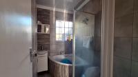 Bathroom 1 - 7 square meters of property in Albertsdal