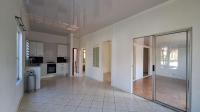 Lounges - 22 square meters of property in Sundowner