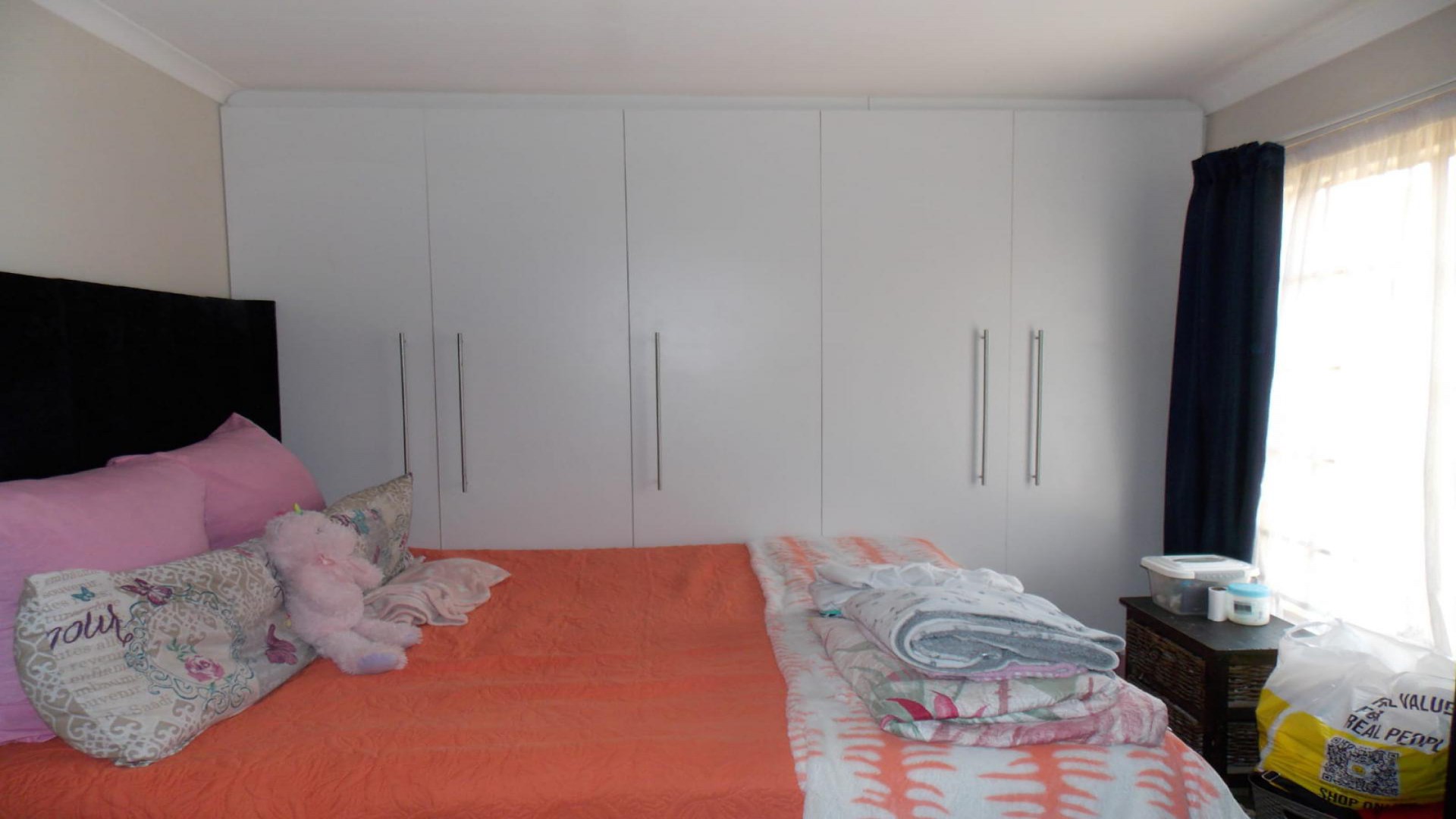 Bed Room 1 of property in Palm Ridge