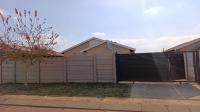 Front View of property in Palm Ridge