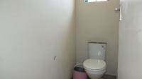 Bathroom 2 - 2 square meters of property in Palm Ridge