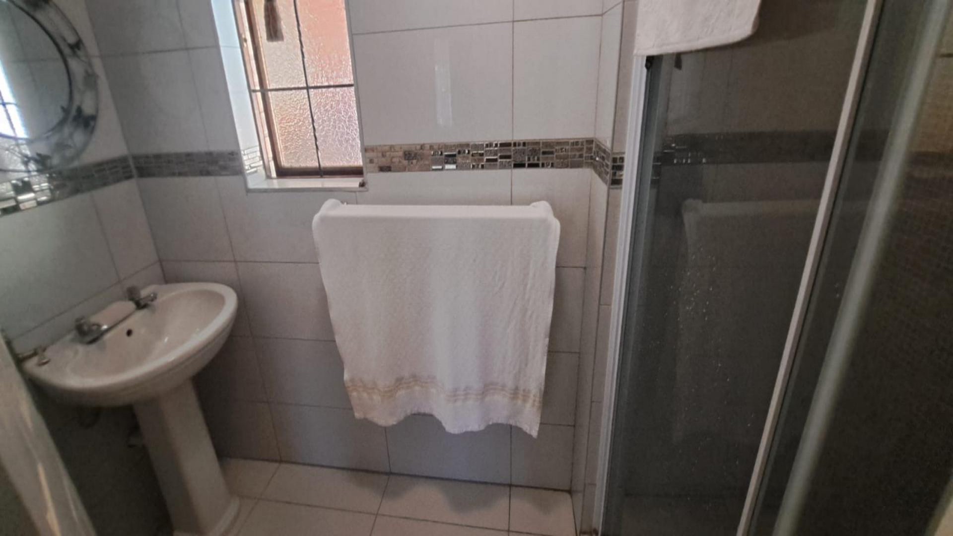 Bathroom 3+ of property in Phalaborwa