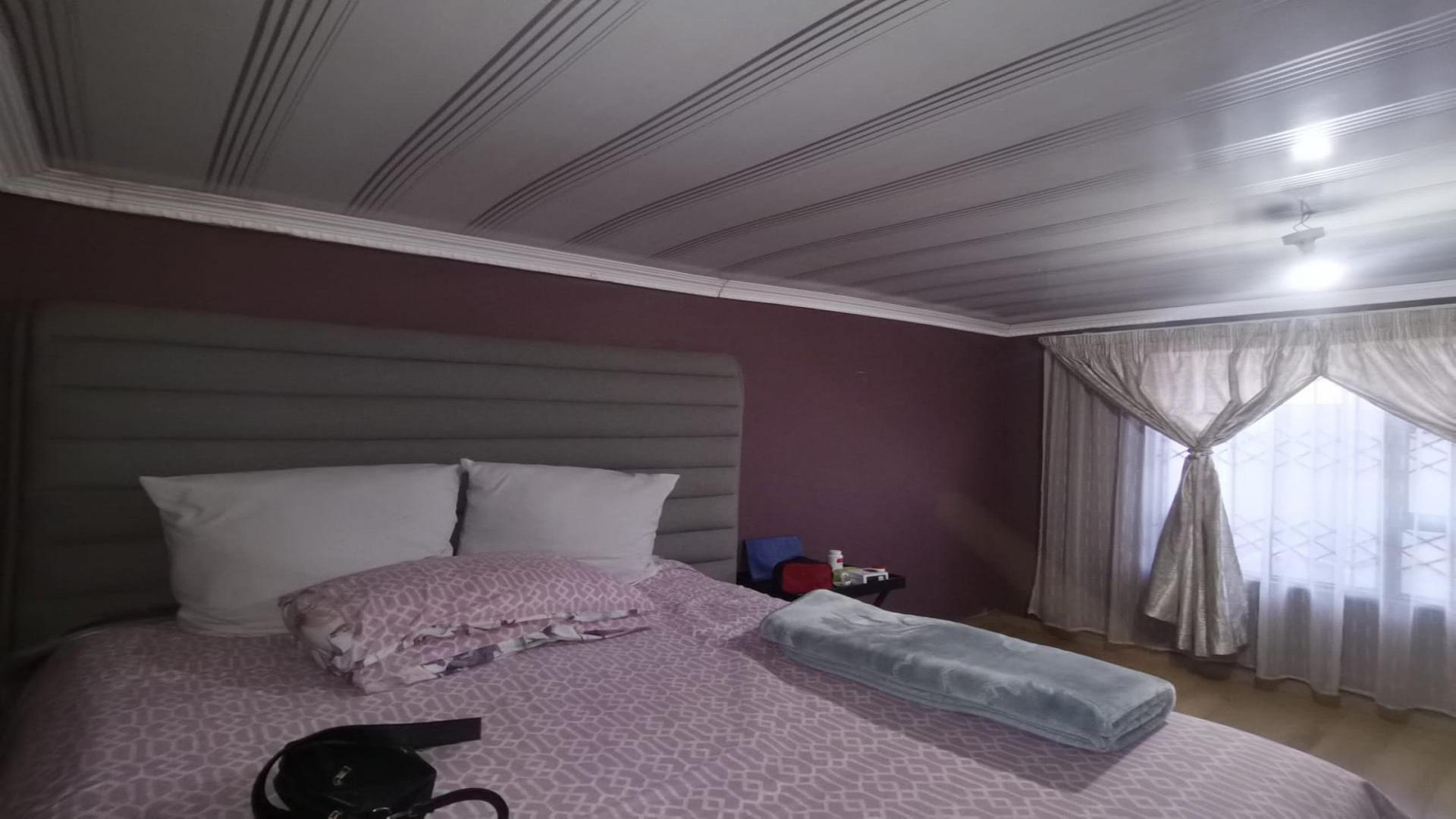 Bed Room 1 of property in Sebokeng