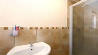 Bathroom 1 of property in Kosmosdal