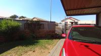 Front View of property in Kosmosdal