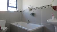 Bathroom 1 - 18 square meters of property in Ruimsig