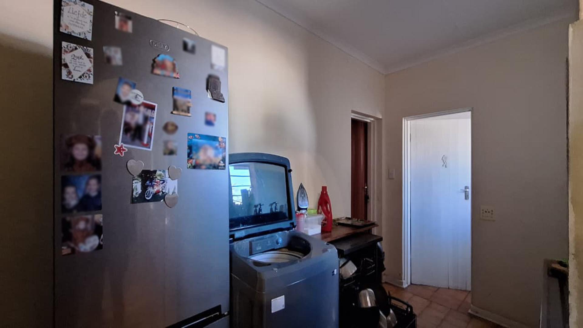 Scullery - 11 square meters of property in Petersfield