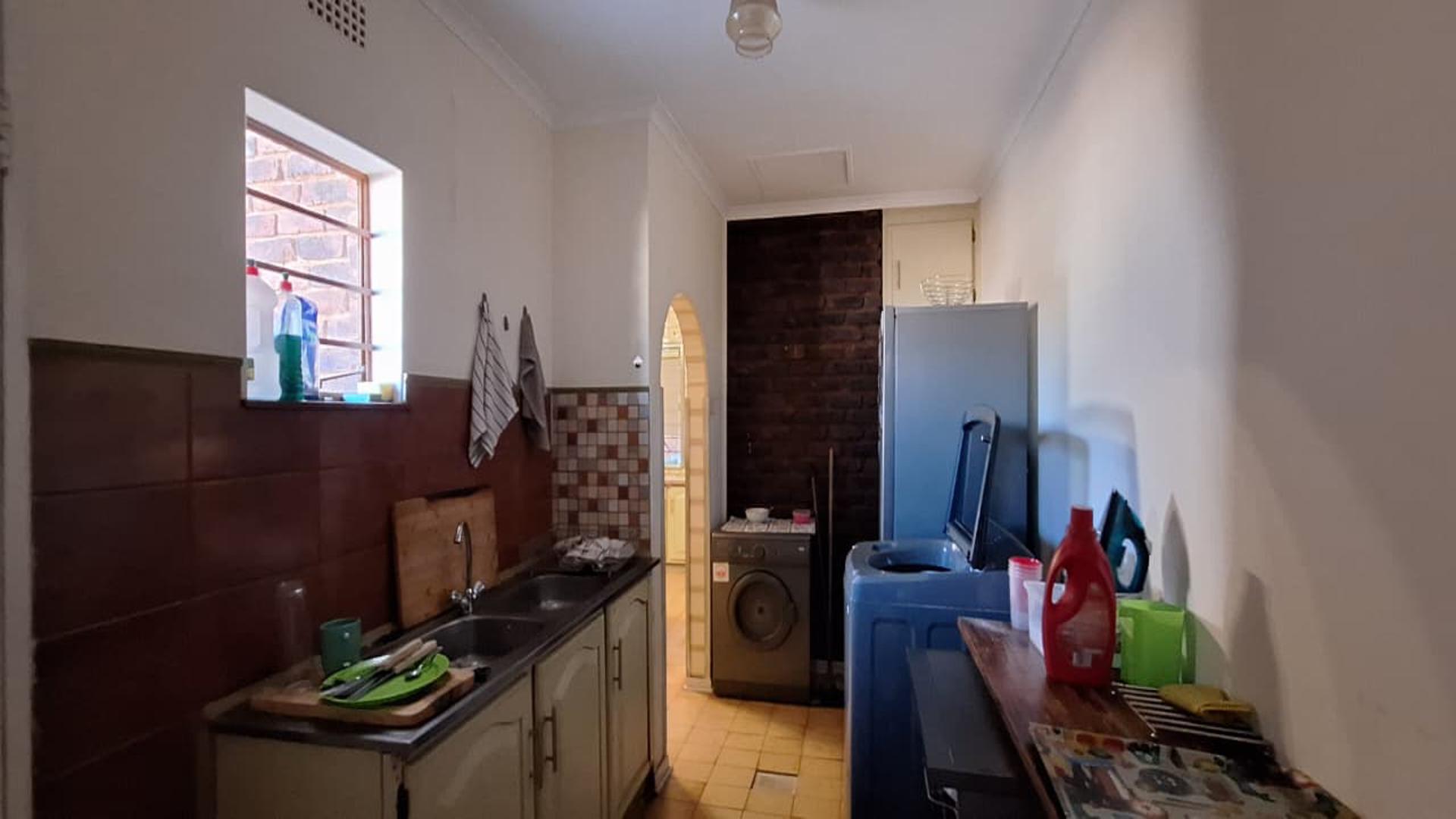 Scullery - 11 square meters of property in Petersfield